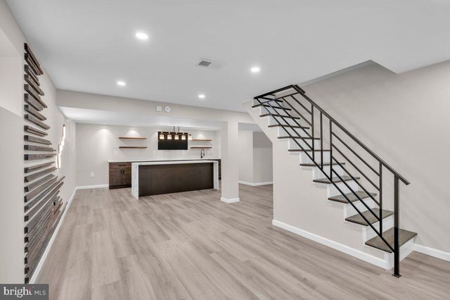 7818 FARNSWORTH ST, Philadelphia, PA 19152