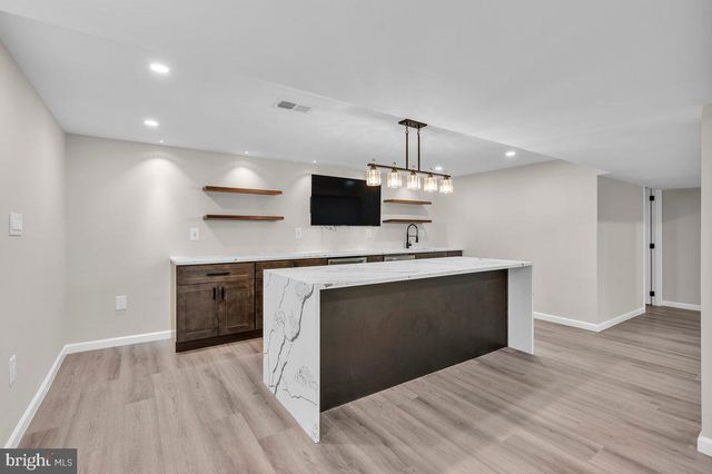 7818 FARNSWORTH ST, Philadelphia, PA 19152