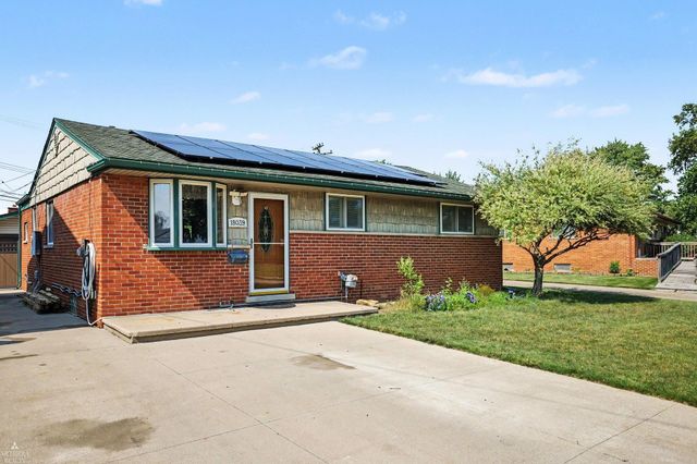 18039 S Summer Lane Lane, Fraser, MI 48026