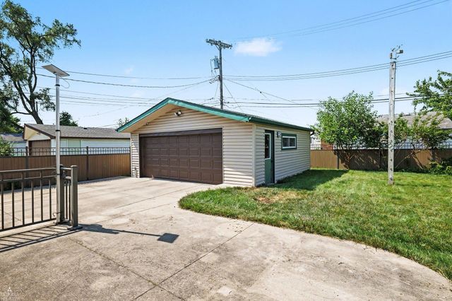 18039 S Summer Lane Lane, Fraser, MI 48026
