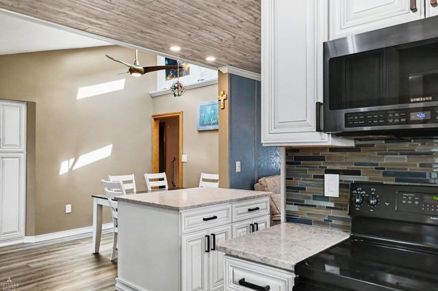 18039 S Summer Lane Lane, Fraser, MI 48026