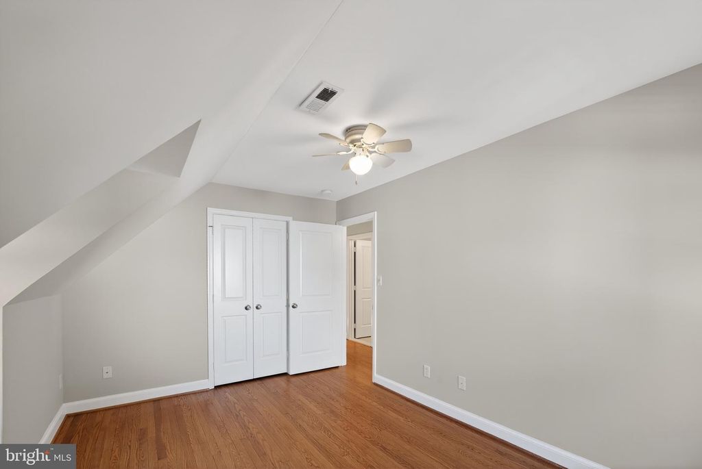 Image 32 of property listing at 1724 DUBLIN DR, Silver Spring, MD 20902