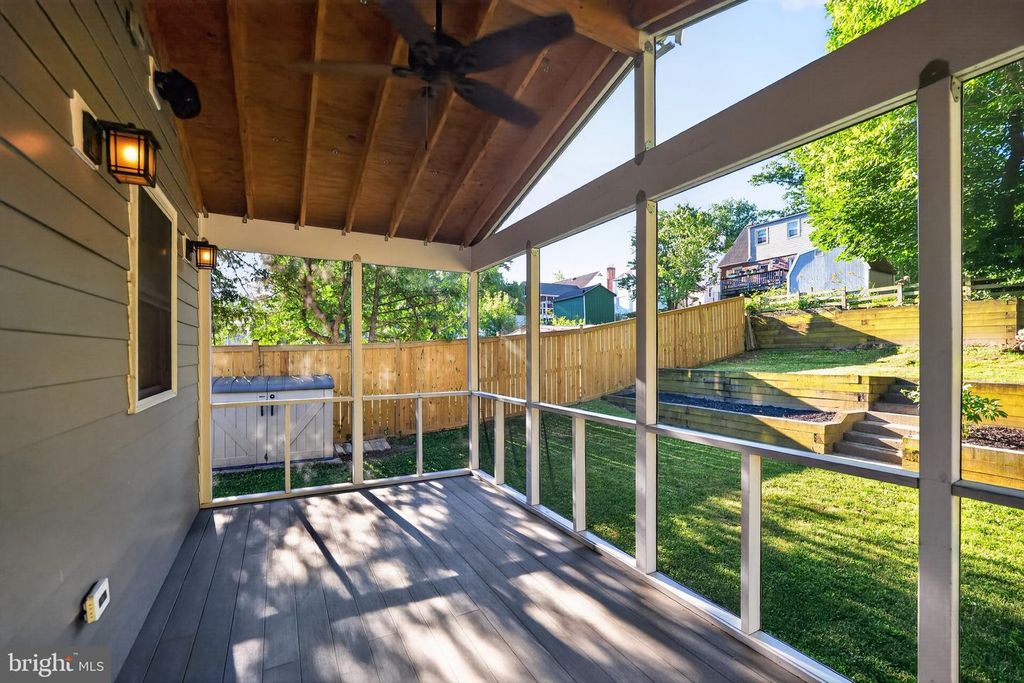 Image 48 of property listing at 1724 DUBLIN DR, Silver Spring, MD 20902