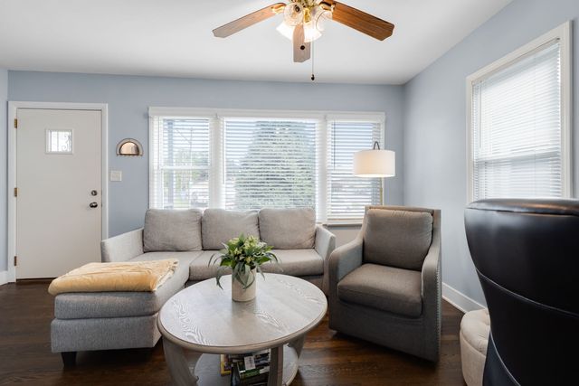2209 123rd Place, Blue Island, IL 60406