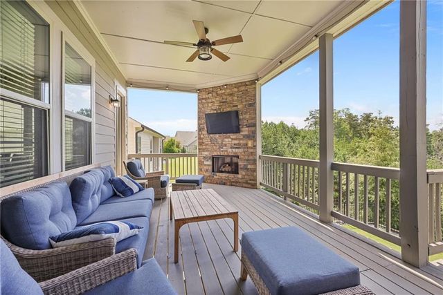 322 Woodridge Pass, Canton, GA 30114