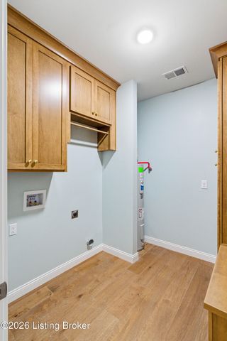1006 Rowan Creek Dr, Bardstown, KY 40004