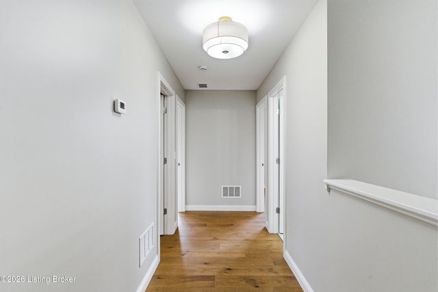 1006 Rowan Creek Dr, Bardstown, KY 40004