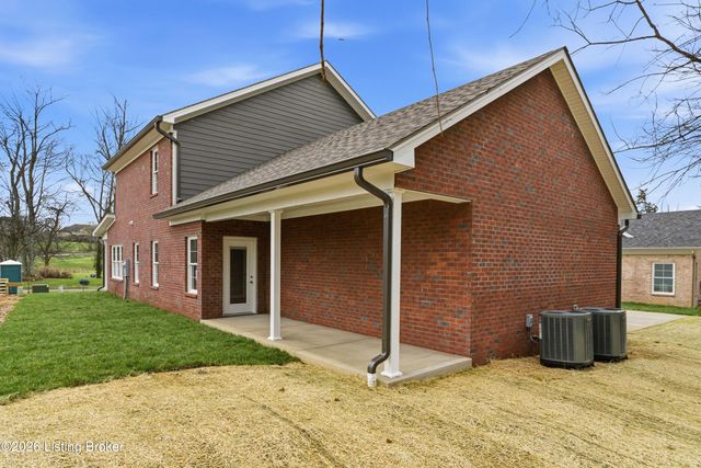1006 Rowan Creek Dr, Bardstown, KY 40004