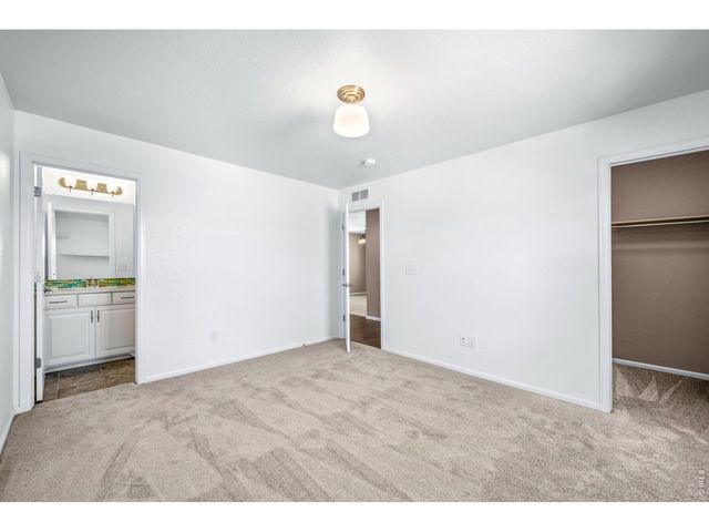 2280 Vermillion Creek Dr, Loveland, CO 80538