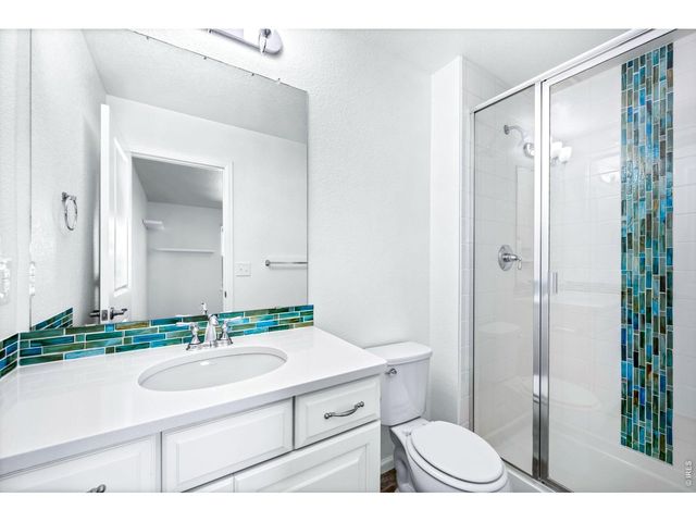 2280 Vermillion Creek Dr, Loveland, CO 80538