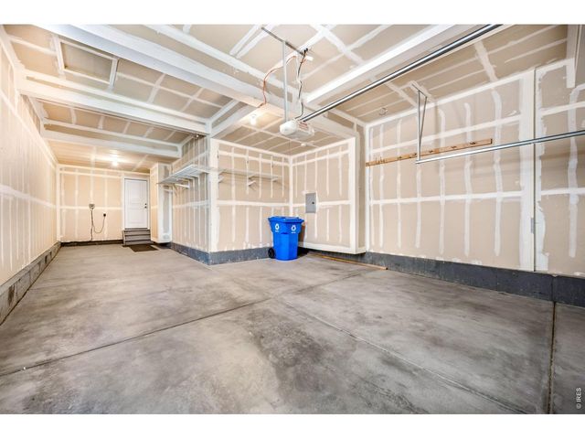 2280 Vermillion Creek Dr, Loveland, CO 80538