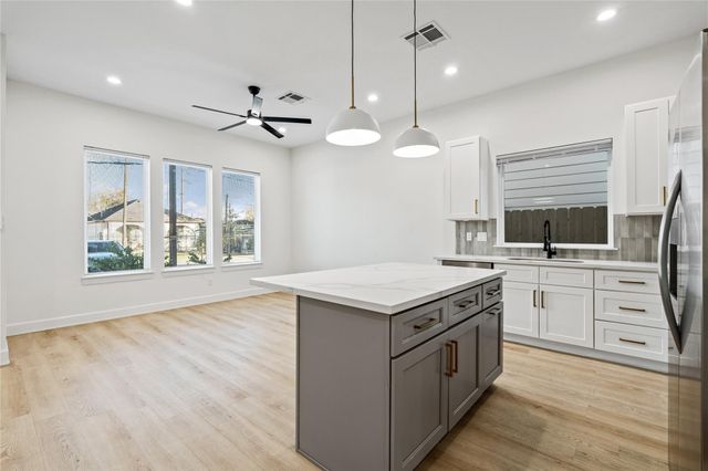 8324 Corinth Street A, Houston, TX 77051