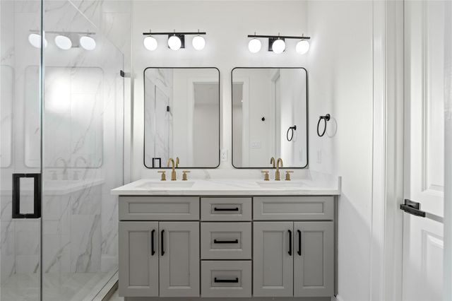 8324 Corinth Street A, Houston, TX 77051