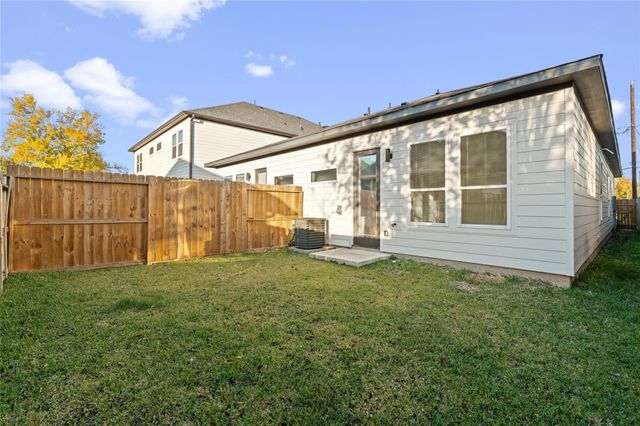 8324 Corinth Street A, Houston, TX 77051