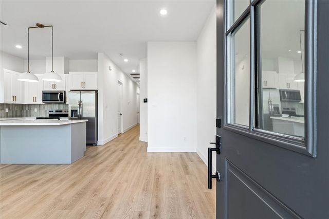 8324 Corinth Street A, Houston, TX 77051