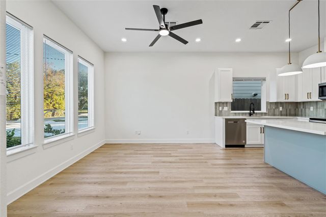 8324 Corinth Street A, Houston, TX 77051