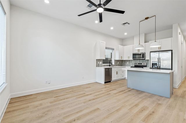 8324 Corinth Street A, Houston, TX 77051