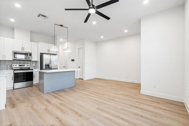 8324 Corinth Street A, Houston, TX 77051