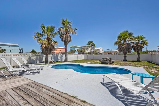 1273 W Lagoon Avenue, Gulf Shores, AL 36542