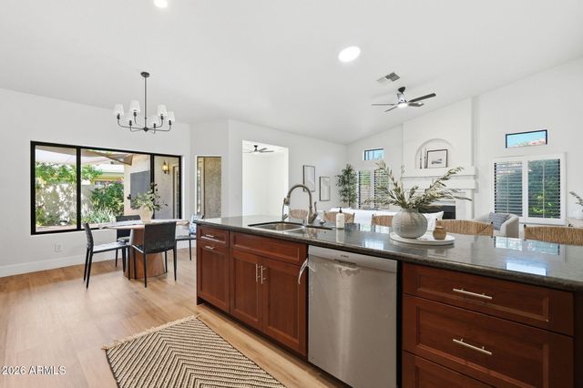 934 E VERDE Lane, Tempe, AZ 85284