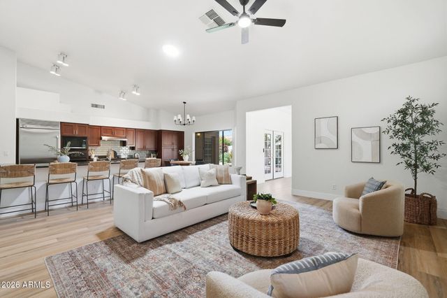 934 E VERDE Lane, Tempe, AZ 85284