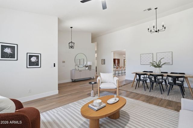 934 E VERDE Lane, Tempe, AZ 85284