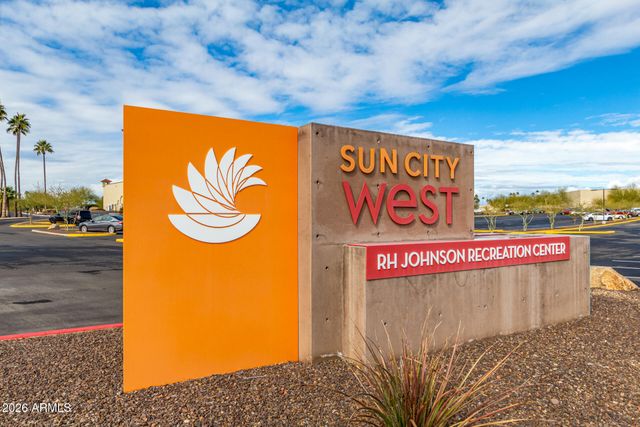 15354 W Arzon Way W, Sun City West, AZ 85375