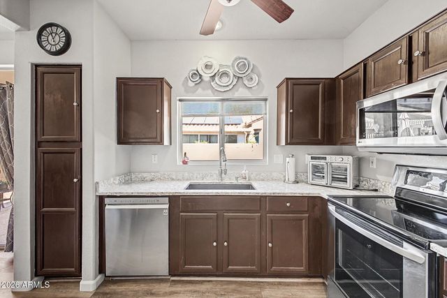 15354 W Arzon Way W, Sun City West, AZ 85375