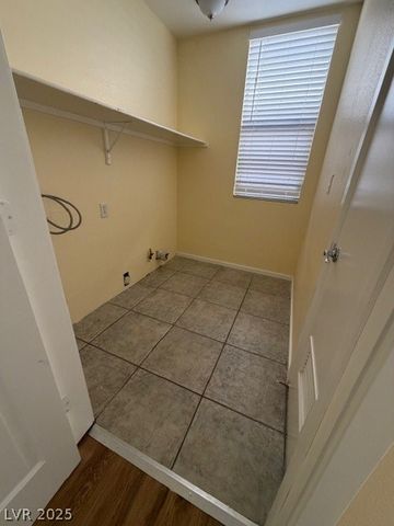 9200 Penn Station Street, Las Vegas, NV 89123