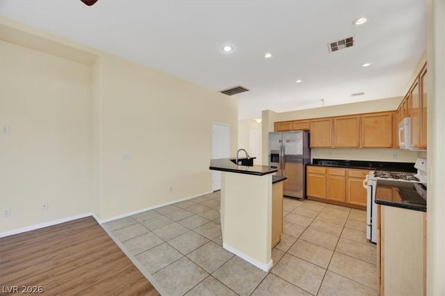 9200 Penn Station Street, Las Vegas, NV 89123