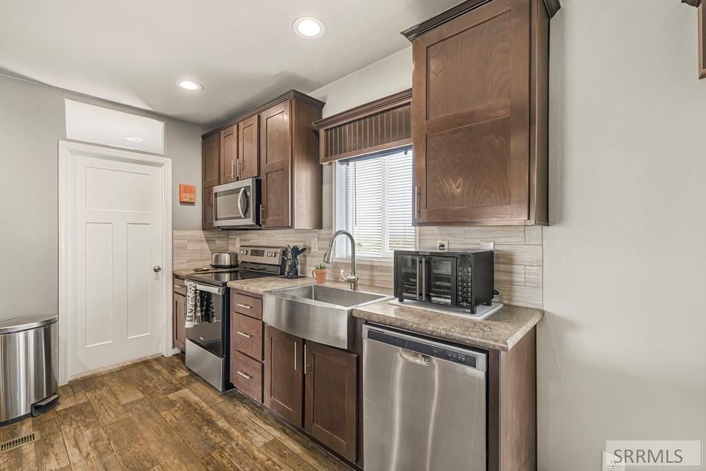 Image 3 of property listing at 5879 W Remington Ridge Road, Mackay, ID 83251