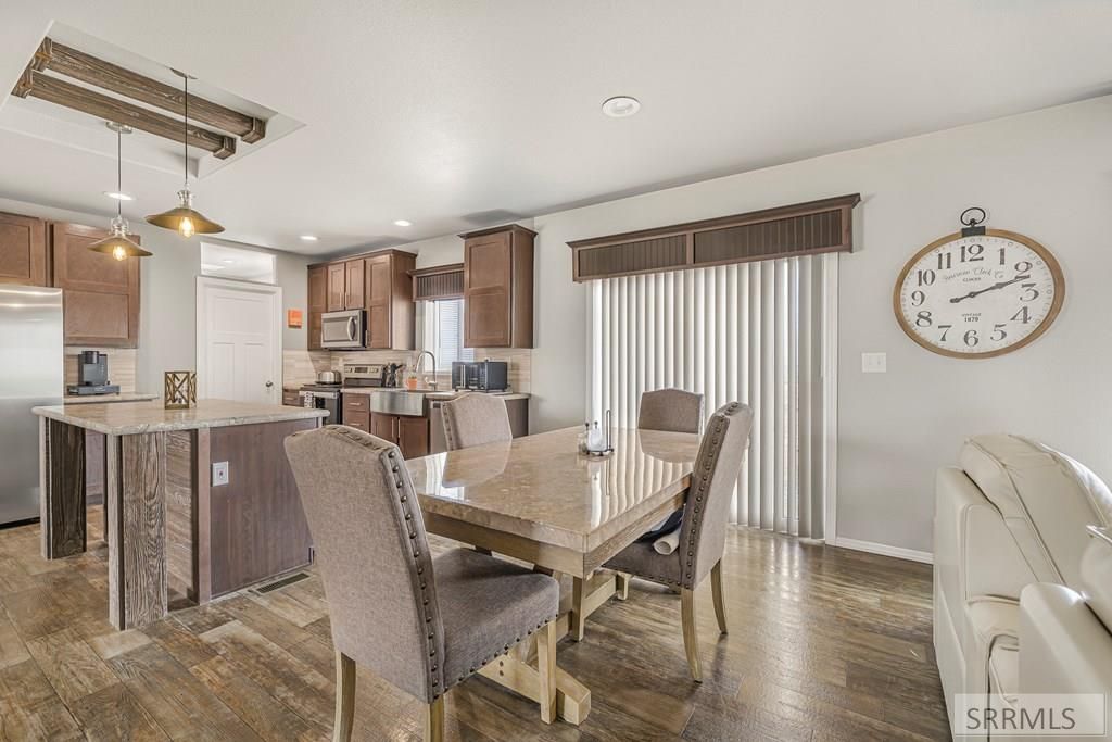 Image 6 of property listing at 5879 W Remington Ridge Road, Mackay, ID 83251