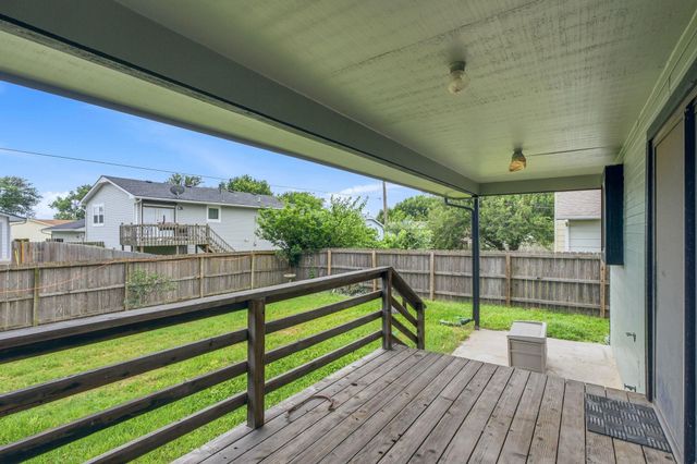 3001 W Savannah, Wichita, KS 67217