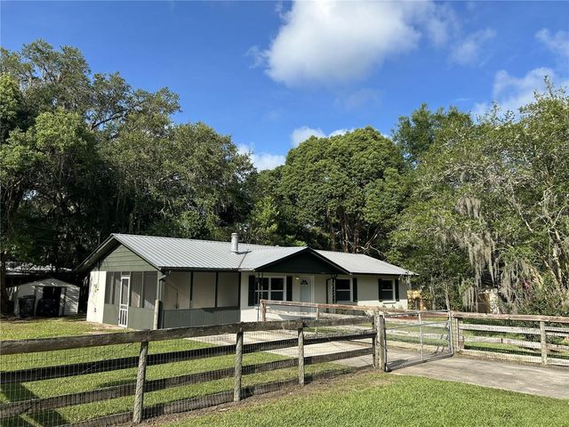 317 NE 4TH AVENUE, Williston, FL 32696