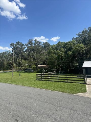317 NE 4TH AVENUE, Williston, FL 32696
