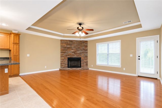 9 Pitchford Lane, Bella Vista, AR 72714