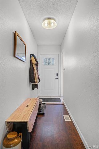 1405 Royal Oak Court, O'fallon, IL 62269