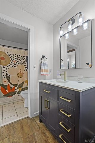 1405 Royal Oak Court, O'fallon, IL 62269