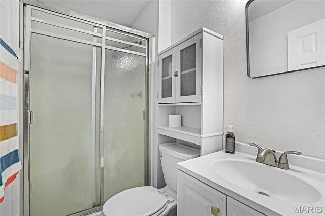 1405 Royal Oak Court, O'fallon, IL 62269