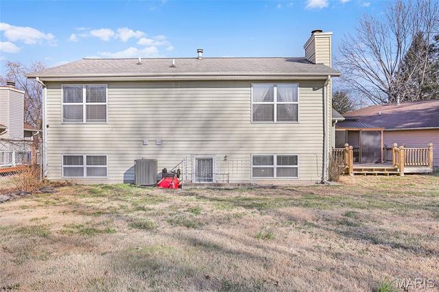 1405 Royal Oak Court, O'fallon, IL 62269