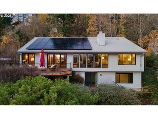 4421 Sw MELVILLE Ave, Portland, OR 97239