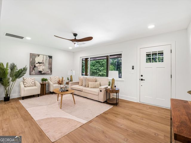 5572 Andrew Drive, Mableton, GA 30126
