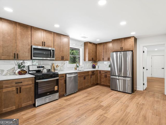 5572 Andrew Drive, Mableton, GA 30126