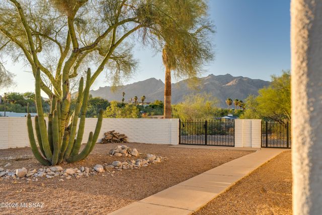 4554 N Avenida Del Cazador, Tucson, AZ 85718