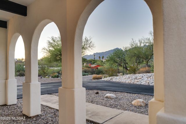 4554 N Avenida Del Cazador, Tucson, AZ 85718