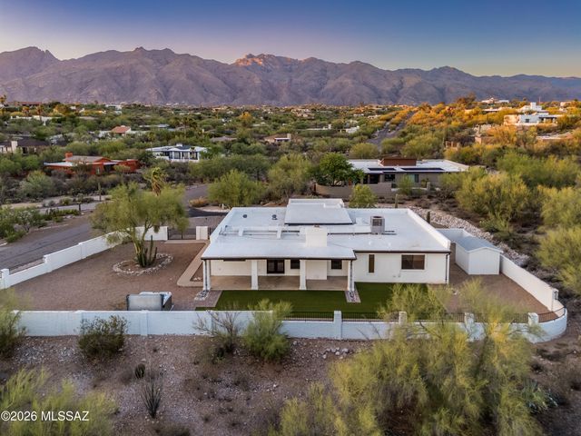 4554 N Avenida Del Cazador, Tucson, AZ 85718