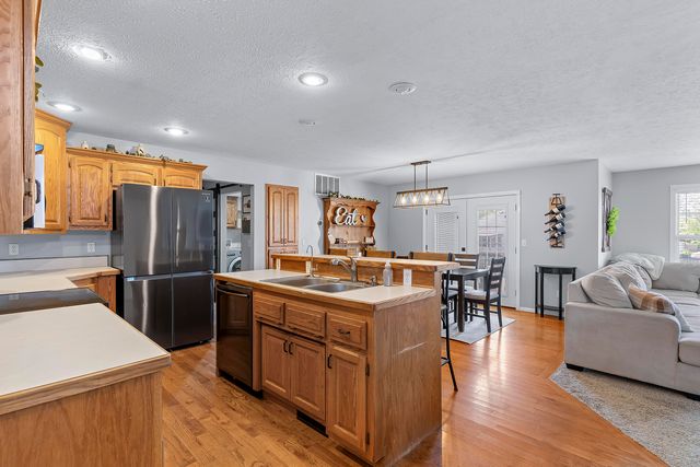 1104 W Tyson Court, Ozark, MO 65721
