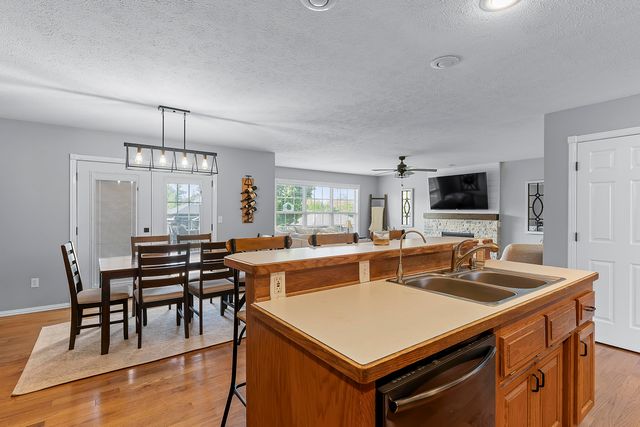 1104 W Tyson Court, Ozark, MO 65721