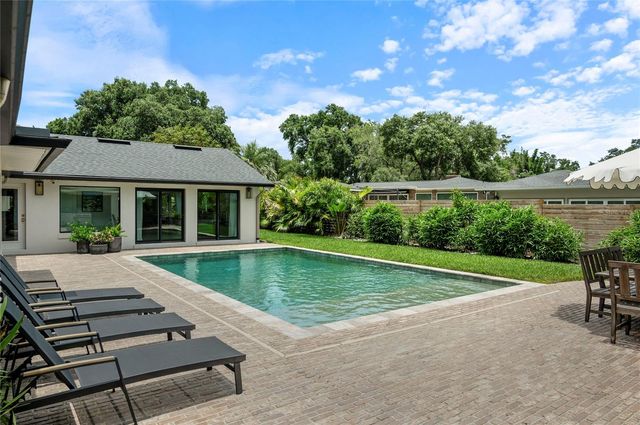 220 ADAMS DRIVE, Maitland, FL 32751