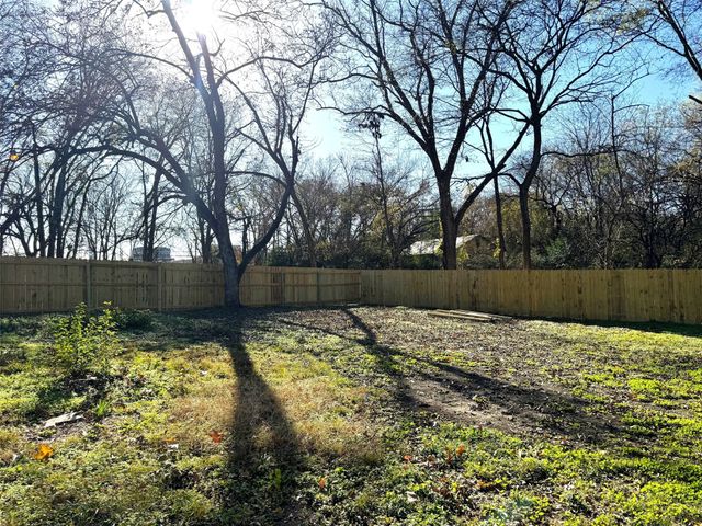 516 S O'Tyson, Mt Pleasant, TX 75455